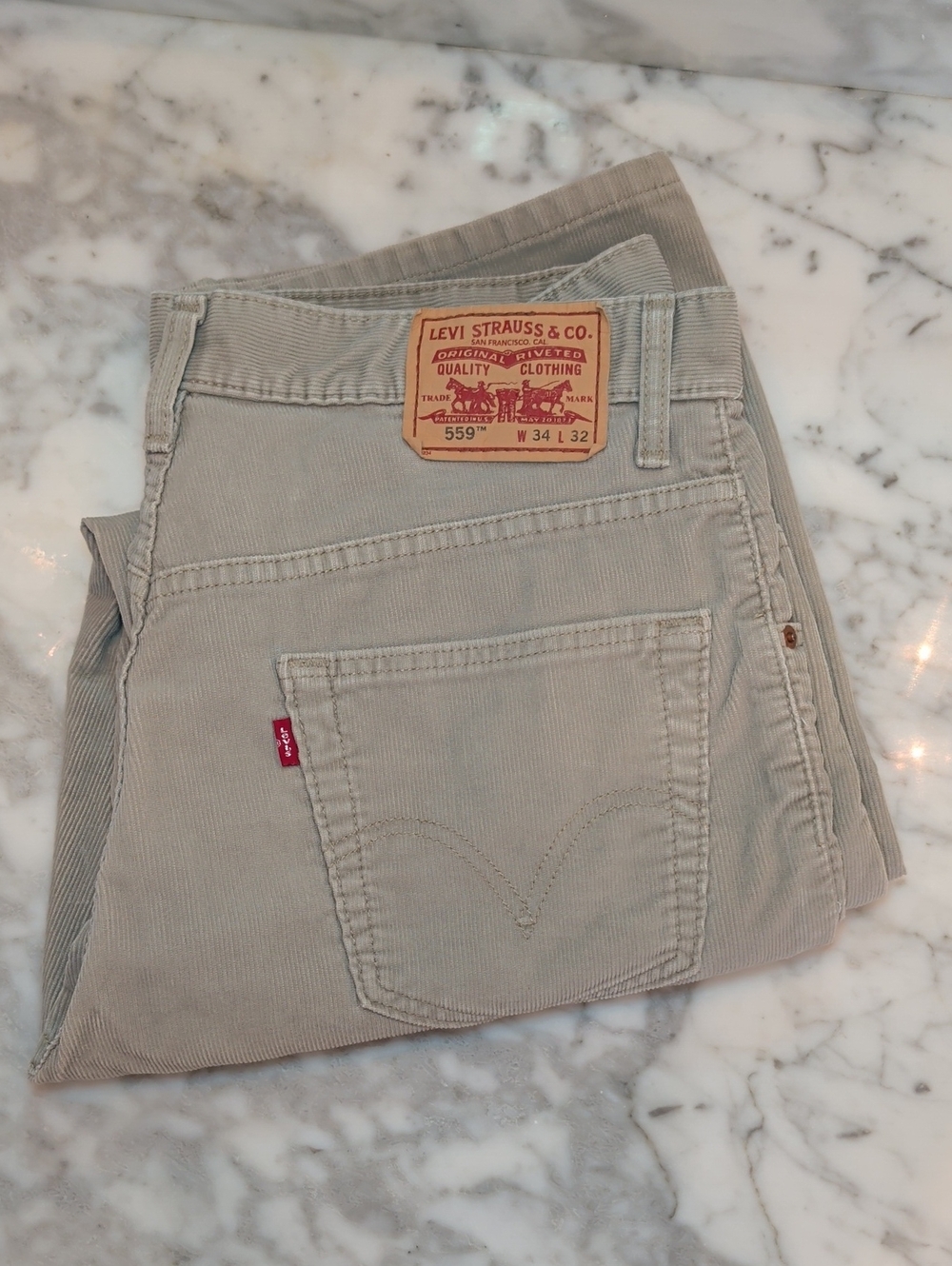 Levi 559 Tan Corduroy Pants Size 34x32